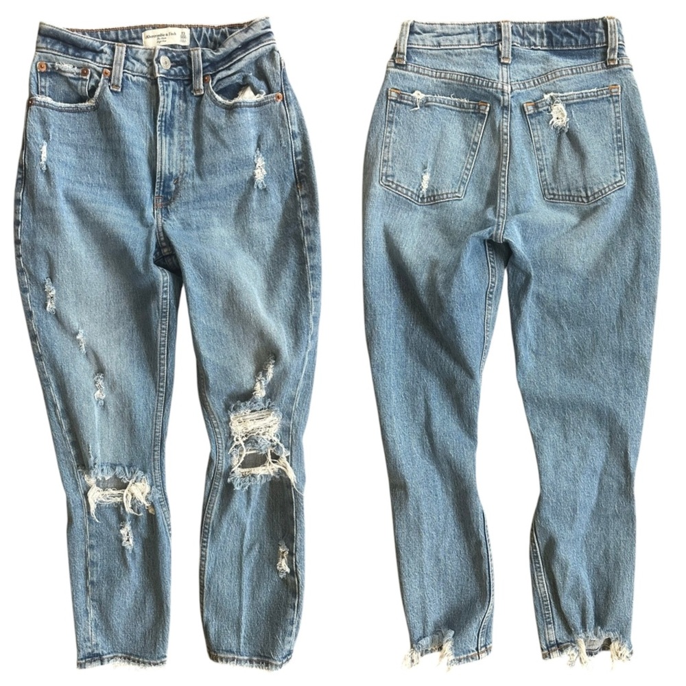 Abercrombie "The Mom High Rise Curve Love" Distressed Jeans Size 000/23 SHORT